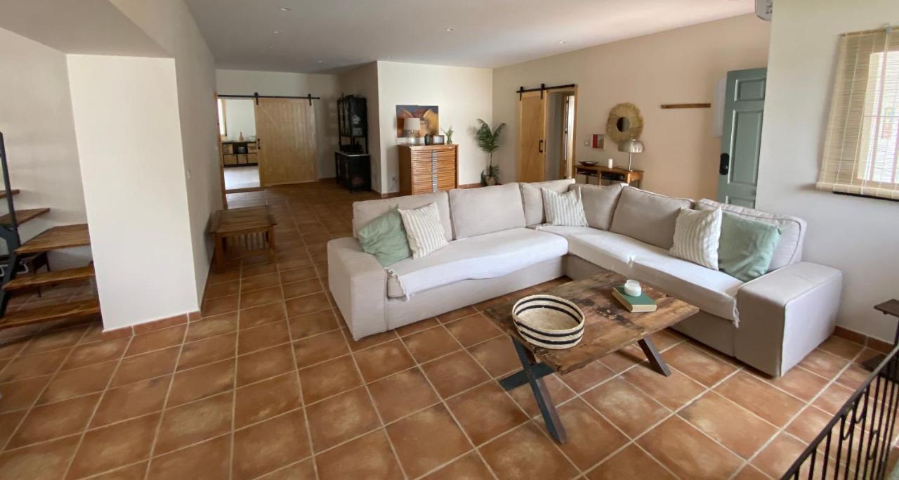 Villa Guadaira, Holiday House With Pool In Seville Southern Spain アルカラ・デ・グアダイラ エクステリア 写真