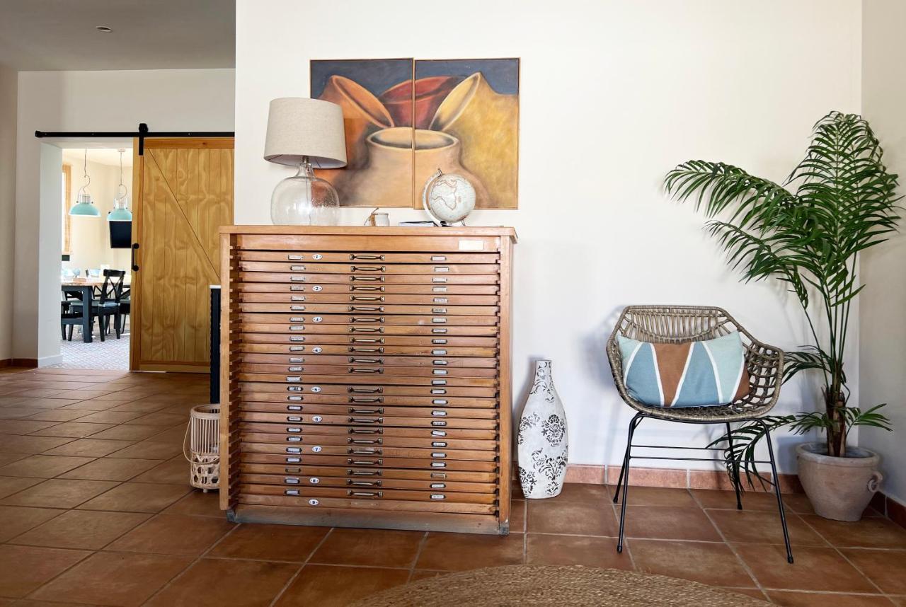 Villa Guadaira, Holiday House With Pool In Seville Southern Spain アルカラ・デ・グアダイラ エクステリア 写真